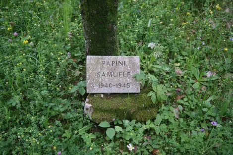 Monumento commemorativo dedicato ai caduti della Seconda Guerra Mondiale a Mulina.