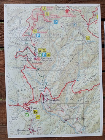 Mappa dettagliata del "Cammino Partigiano" con itinerari e località evidenziate.