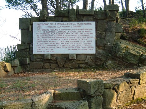 Monumento al Parco della Resistenza del Monte Brugiana, commemorazione della medaglia d'oro al valor militare.
