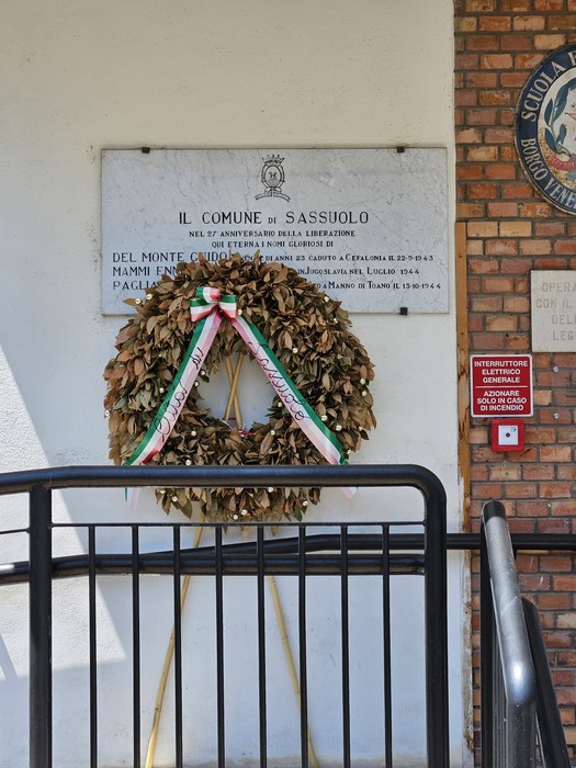 Lapide a Del Monte, Mammi e Pagliani, Comune di Sassuolo (MO), foto 2