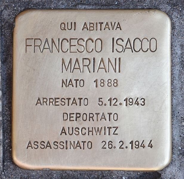 Pietre d'inciampo in memoria della famiglia Melli - Mariani, commemorando il loro dolore e la loro storia.