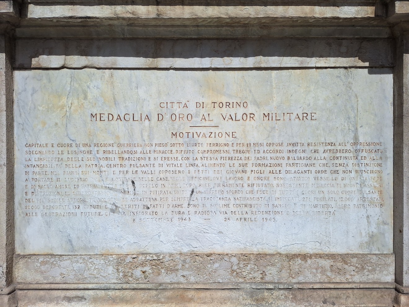 Lapide per la Medaglia d'oro alla Città, Comune di Torino (TO), foto 1