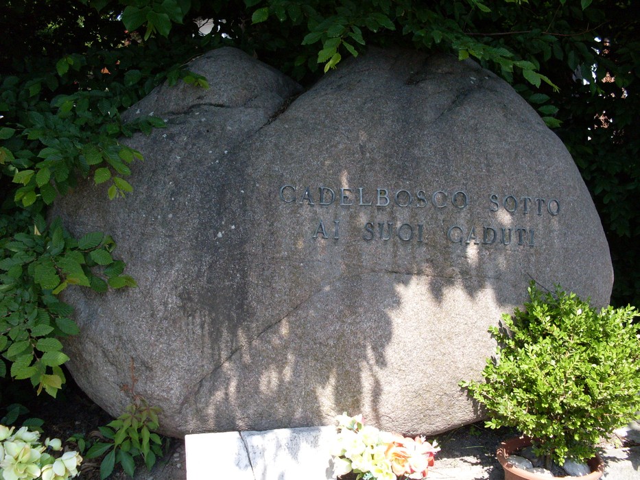 Cippi commemorativi a Cattabiani e Panini, incastonati nella natura e simbolo di memoria storica.