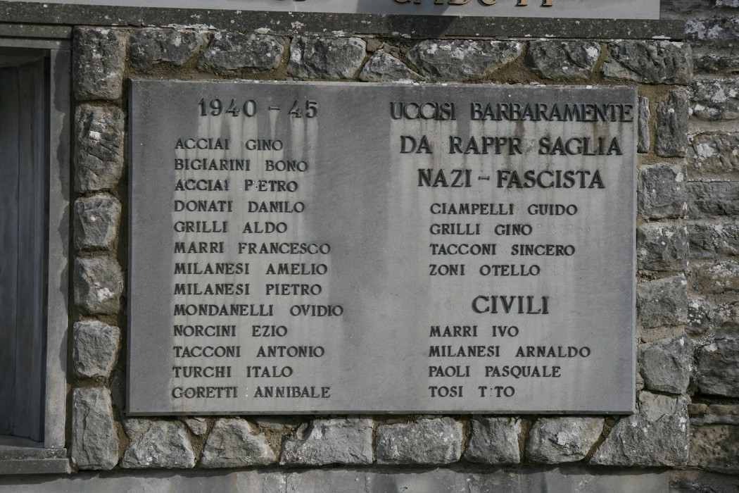Monumento ai caduti di Badia Prataglia, memoriale dedicato alle vittime della guerra.