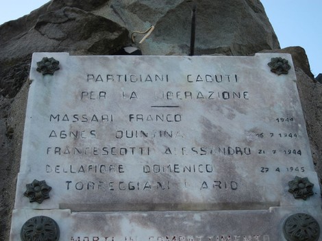 Monumento ai caduti di Rovescala, in memoria dei partigiani per la liberazione.