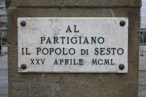 Monumento al partigiano, dedicato al sacrificio dei patrioti nella lotta per la libertà a Sesto.
