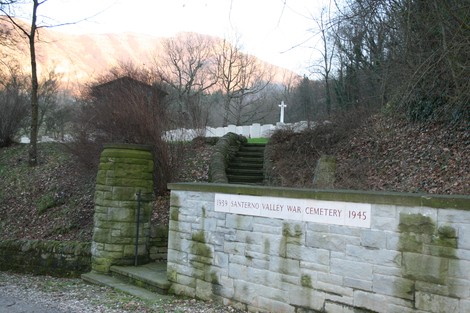 Cimitero di Guerra della valle del Santerno, luogo di commemorazione e memoria storica.
