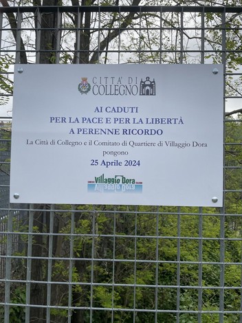 Targa commemorativa ai caduti della Liberazione, in memoria della pace e della libertà a Collegno.