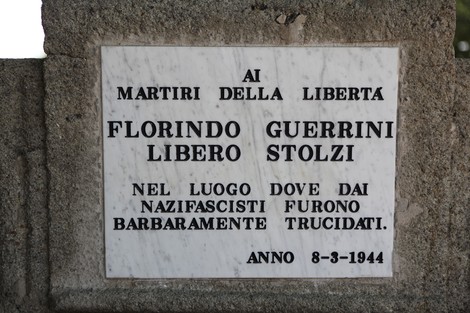 Monumento commemorativo dedicato a Florindo Guerrini e Libero Stolzi, onore ai martiri della libertà.