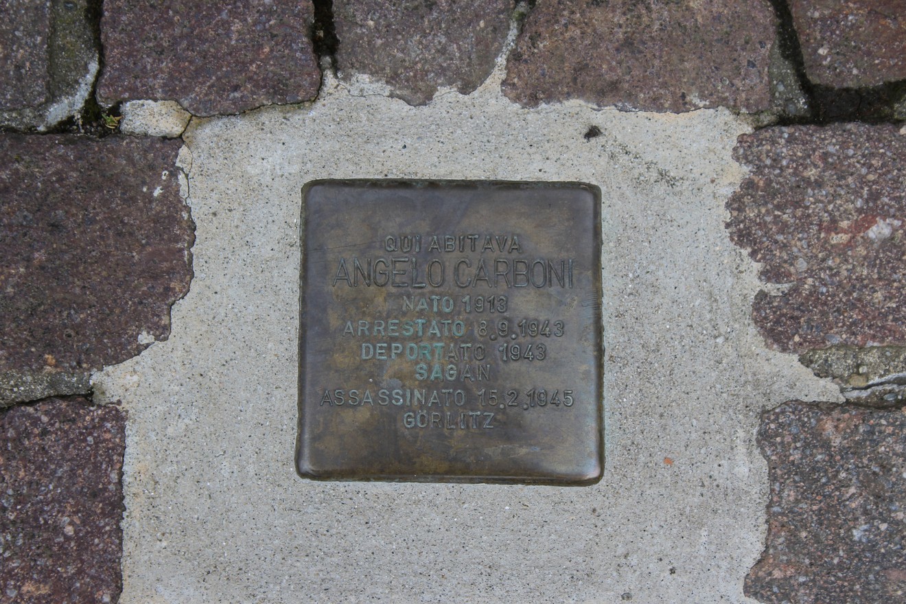 Pietra d'inciampo a Carboni, Comune di Mozzo (BG), foto 1