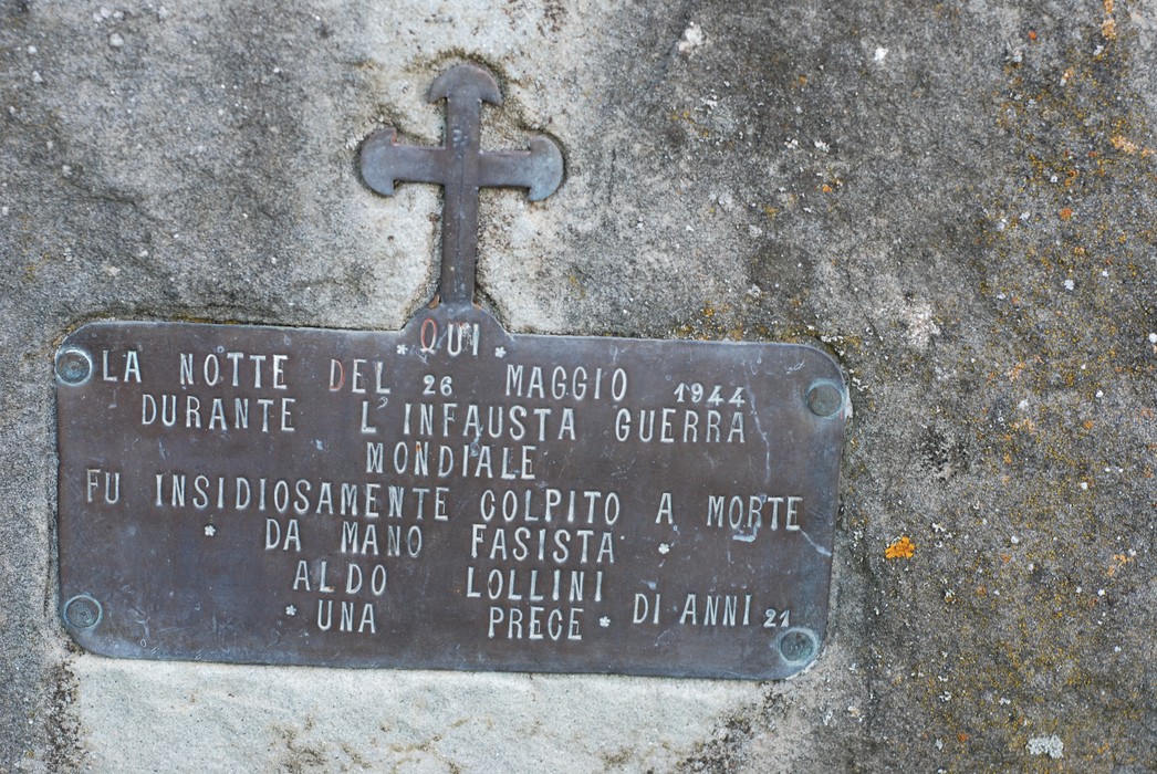 Cippo a Lollini, Comune di San Benedetto Val di Sambro (BO), foto 2