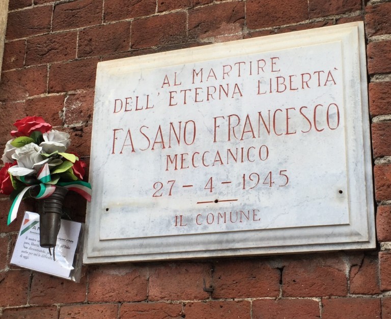 Lapide commemorativa dedicata a Fasano Francesco, martire dell'et eterna libertà, a Fasano.