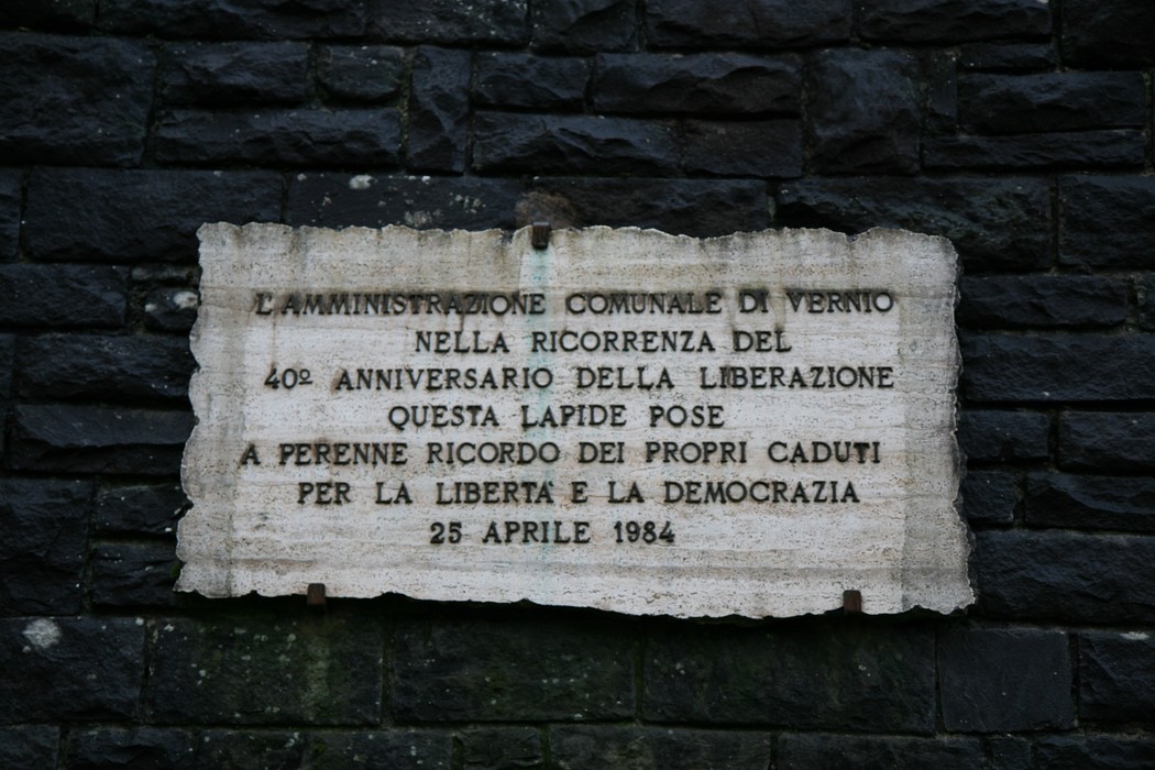 Monumento alla Resistenza, dedicato ai caduti per la libertà e la democrazia, inaugurato il 25 aprile 1984.
