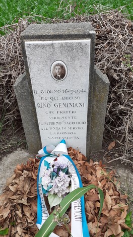 Cippo commemorativo in memoria di Rino Gemignani, vittima del nazifascismo. Ricordo di un sacrificio eroico.