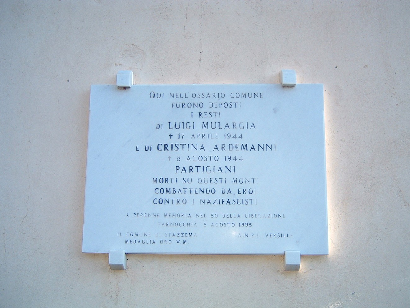 Ossario di Farnocchia, commemorazione dei caduti partigiani Luigi Mulargia e Cristina Ardemanni, 6 agosto 1944.