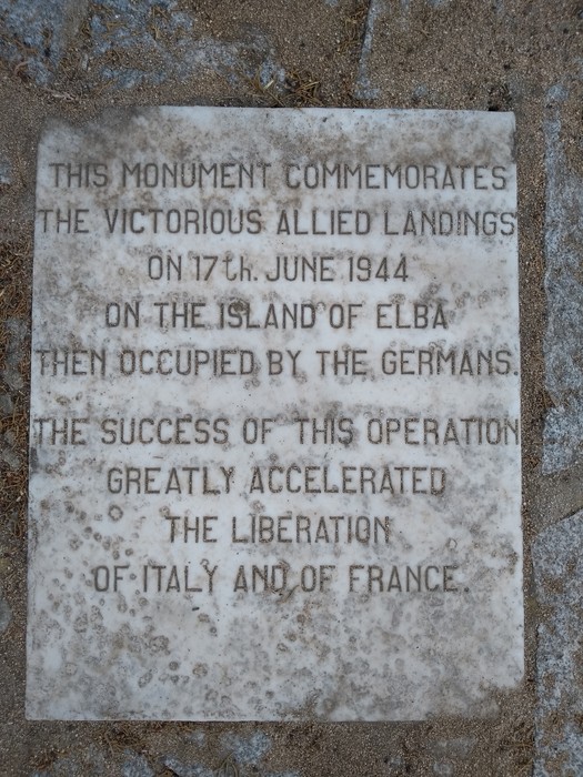 Monumento commemorativo alle vittoriose operazioni alleate del 17 giugno 1944 sull'isola d'Elba.