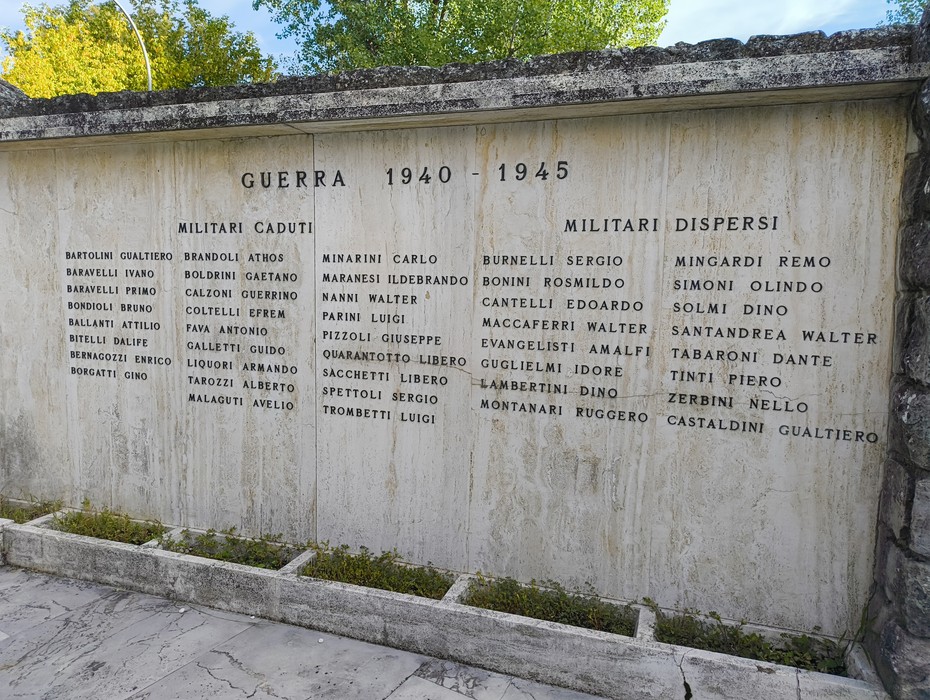 Monumento ai caduti di Corticella, commemorazione dei militari caduti e dispersi nella guerra 1940-1945.