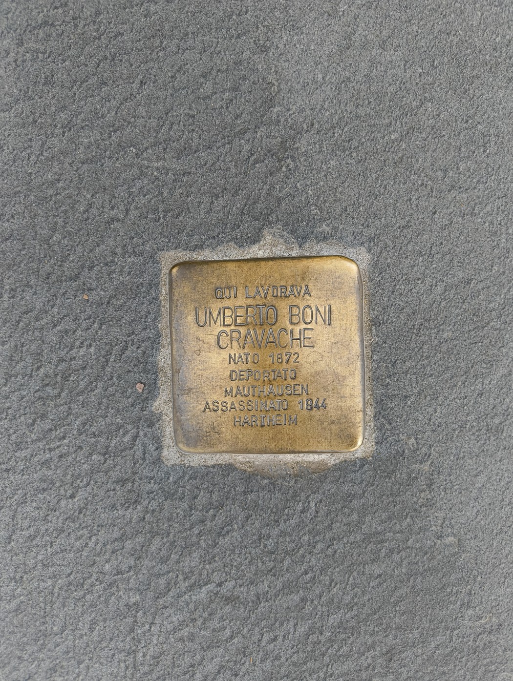 Pietra d'inciampo in memoria di Umberto Boni, deportato a Mauthausen e assassinato ad Haarlem nel 1944.