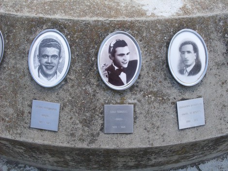 Monumento alla Pace e alla Libertà, commemorazione delle vittime e simbolo di speranza per un futuro di libertà.