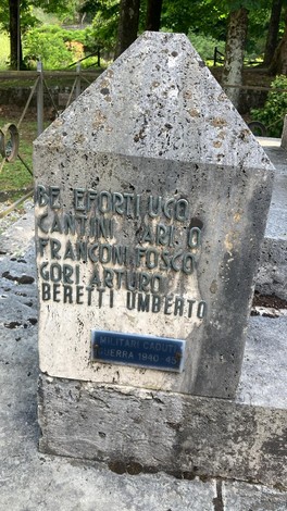 Monumento ai caduti di Piteccio, dedicato ai militari scomparsi nella guerra 1940-45.