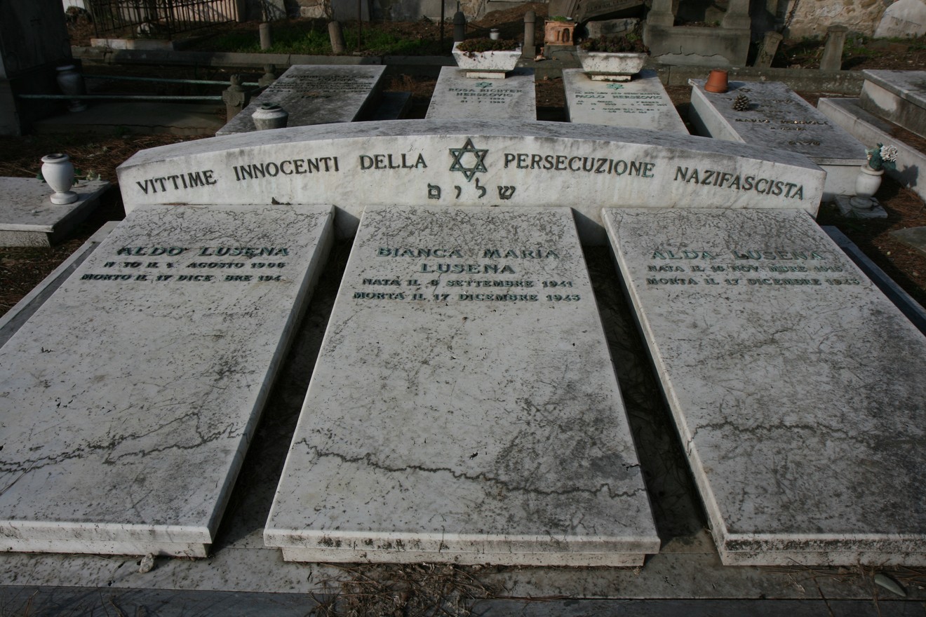 Sepolcro della famiglia Lusena, commemorazione delle vittime innocenti della persecuzione nazifascista.