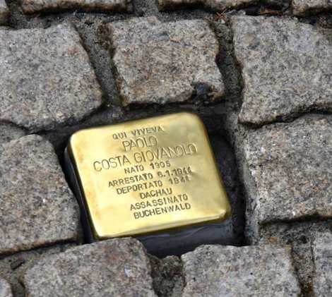 Pietra d'inciampo dedicata a Paolo Costa Giovanolo, vittima della persecuzione nazista.