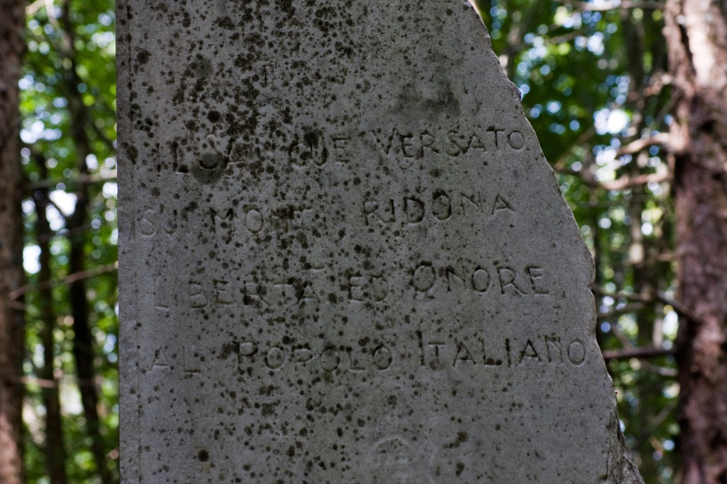 Monumento della Divisione Apuana, dedicato ai caduti e al ricordo della loro eroica memoria.