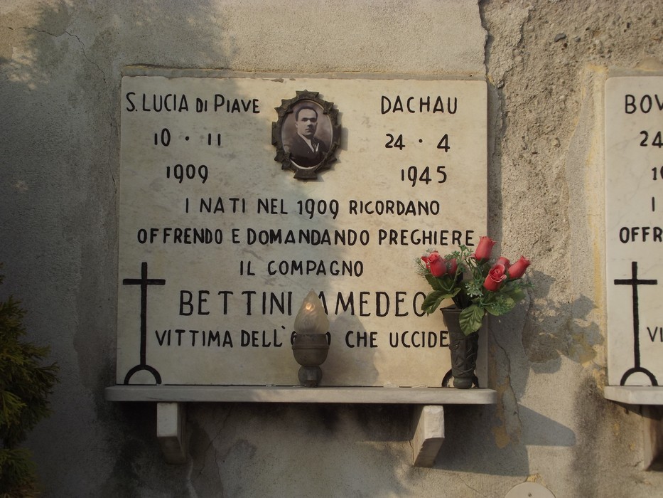 Lapidi commemorative dedicate ai partigiani di Bovisio Masciago, in ricordo dei caduti della Resistenza.