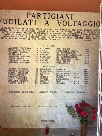 Monumento ai Martiri di Voltaggio, in memoria dei partigiani caduti durante la Seconda Guerra Mondiale.