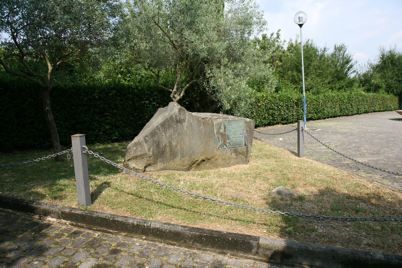 Sasso dei Partigiani, monumento che commemora i partigiani della Resistenza italiana.