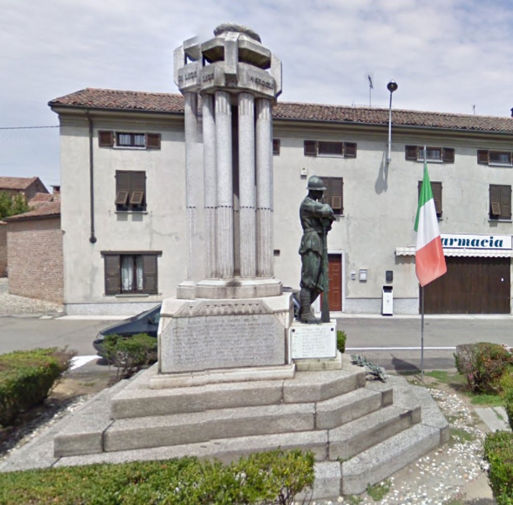 Monumento ai Caduti di Lomello, dedicato ai soldati e cittadini che hanno sacrificato la vita per la patria.