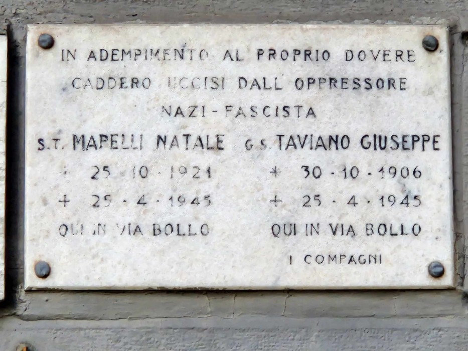 Lapide commemorativa dedicata ai caduti Mapelli Natale e Taviano Giuseppe, vittime del regime nazifascista.