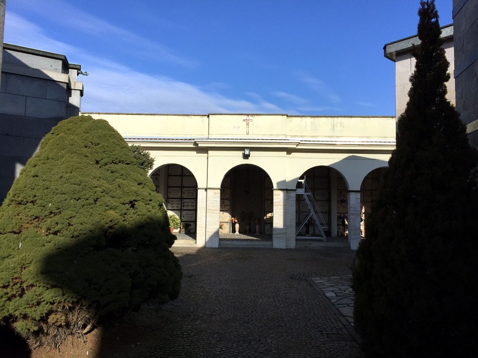 Cappella dei partigiani di Cilavegna, un luogo di memoria immerso nel verde e nella tranquillità.