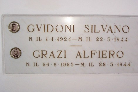 Cappella dei caduti di Monte Bottigli, commemorazione dei soldati Gvidoni Silvano e Grazi Alfiero.