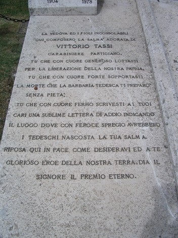Sepolcro di Magi e Tassi, memoriale dedicato a Vittorio Tassi, carabiniere partigiano.