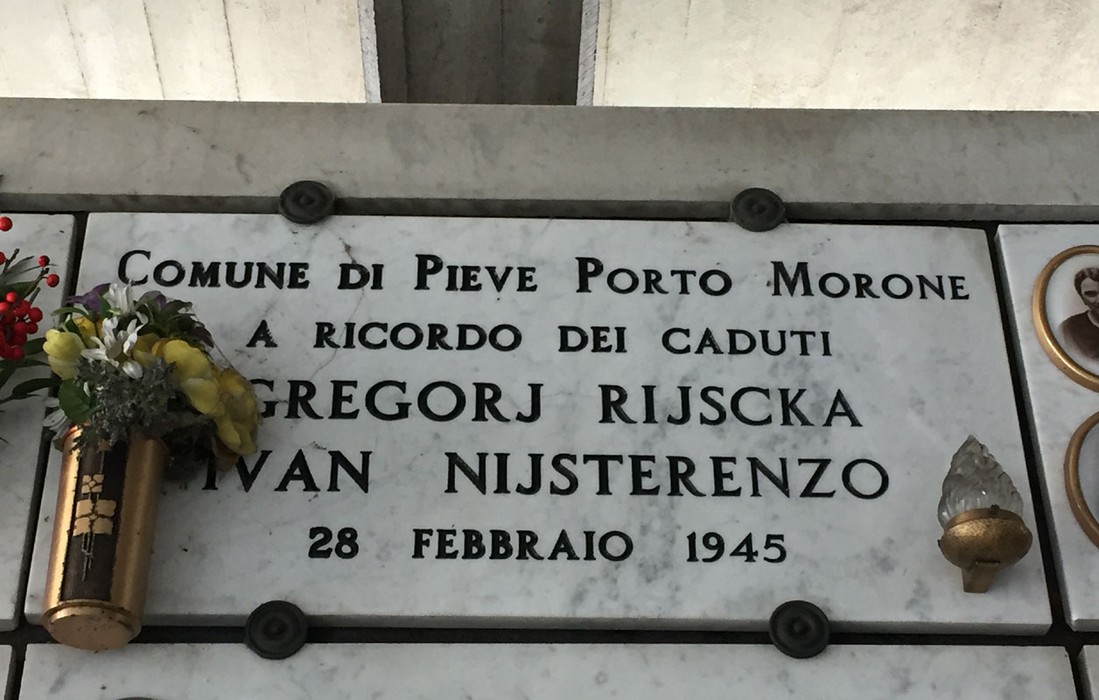 Sepolcro in memoria di Gregorj Rijscka e Ivan Nijsterenzo, commemorazione dei caduti del 28 febbraio 1945.
