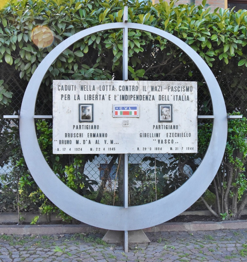 Monumento dedicato ai partigiani Bruschi e Gibellini, caduti nella lotta contro il nazifascismo in Italia.