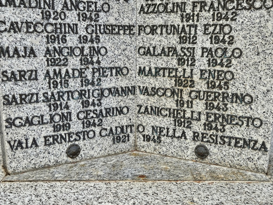 Monumento ai Caduti di Ponteterra, dedicato ai soldati e partigiani del territorio.