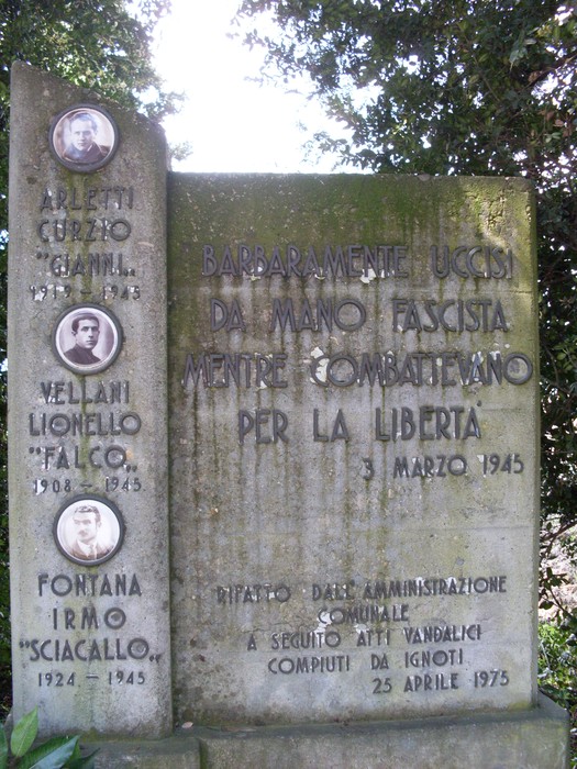 Monumento commemorativo dedicato a Arletti, Vellani e Fontana, vittime del fascismo, 3 marzo 1945.