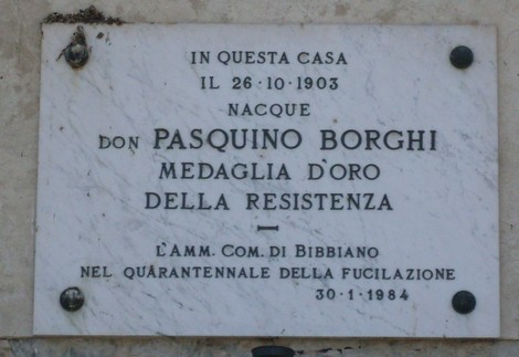 Lapide commemorativa di Pasquino Borghi, medaglia d'oro della Resistenza, nata nel 1903 a Bibbiano.