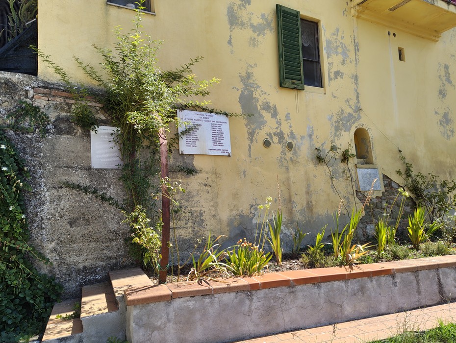 Lapide dell'aia Rossini, Comune di Cavriglia (AR), foto 2