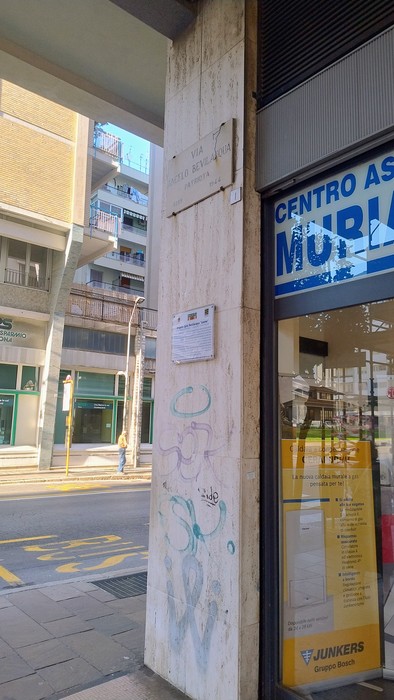Targa a Bevilacqua, Comune di Savona (SV), foto 2