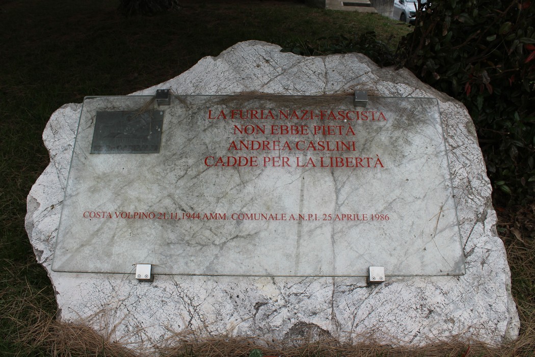 Monumento a Caslini, dedicato alla memoria di Andrea Caslini, caduto per la libertà durante la seconda guerra mondiale.