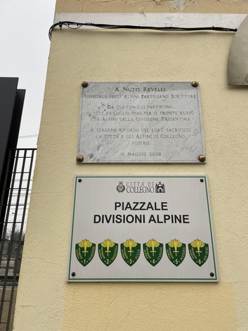 Lapide commemorativa dedicata a Nuto Revelli e al Battaglione Tridentina a Collegno.