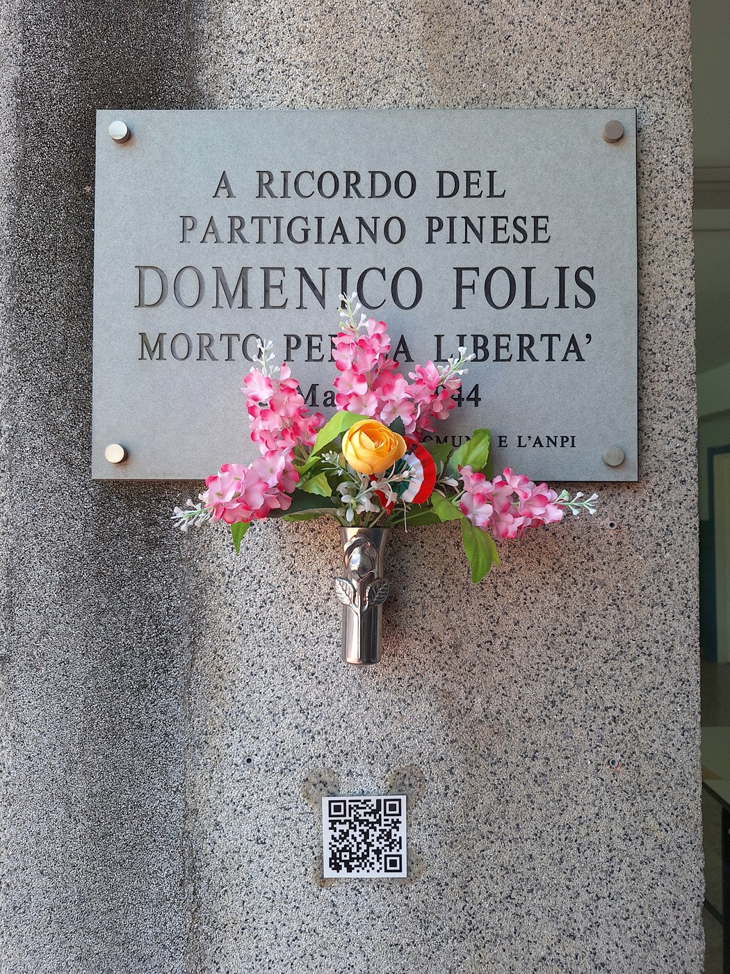 Targa a Folis, Comune di Pino Torinese (TO), foto 1