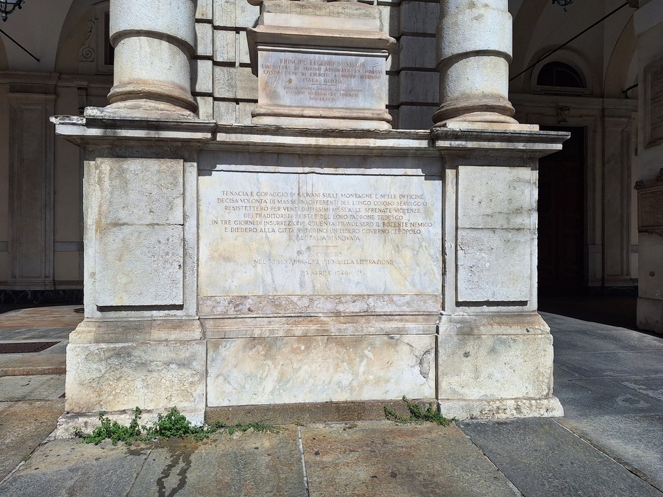 Lapide al primo anniversario della Liberazione, Comune di Torino (TO), foto 2