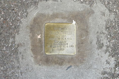 Pietra d'inciampo dedicata a Billo Cinelli, vittima della deportazione e assassinato il 15 aprile 1945.