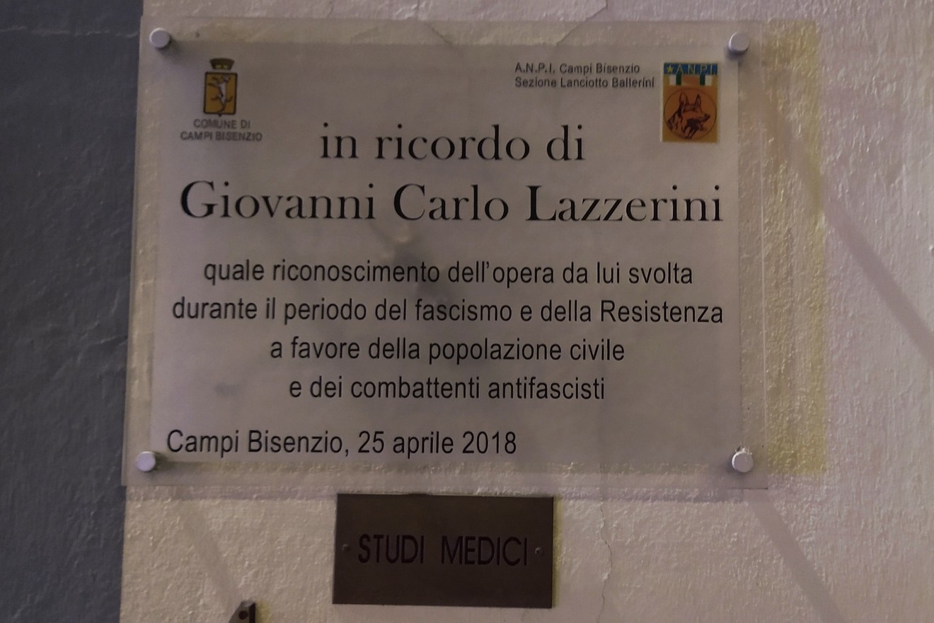 Targa commemorativa dedicata a Giovanni Carlo Lazzerini per il suo impegno durante la Resistenza. Campi Bisenzio, 2018.