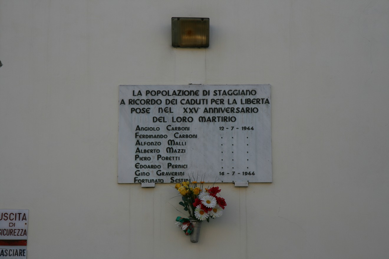 Lapide commemorativa di Staggiano in onore dei caduti per la libertà.
