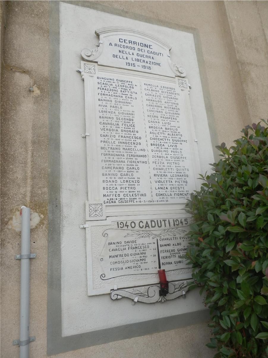 Lapidi commemorative dei caduti di Cerrione, in memoria dei soldati della Prima e Seconda guerra mondiale.